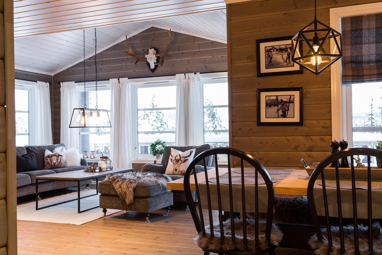 Foto fra stue/spisestue i en Rondablikk 100 modell Galleribilde