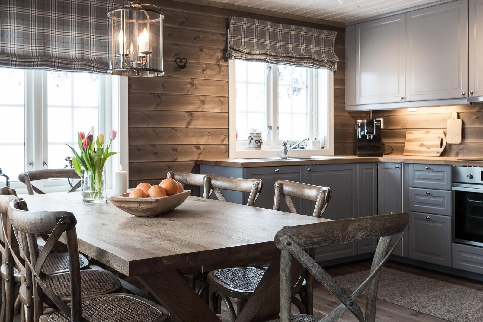 Kjøkkeninnredning medfølger. Galleribilde