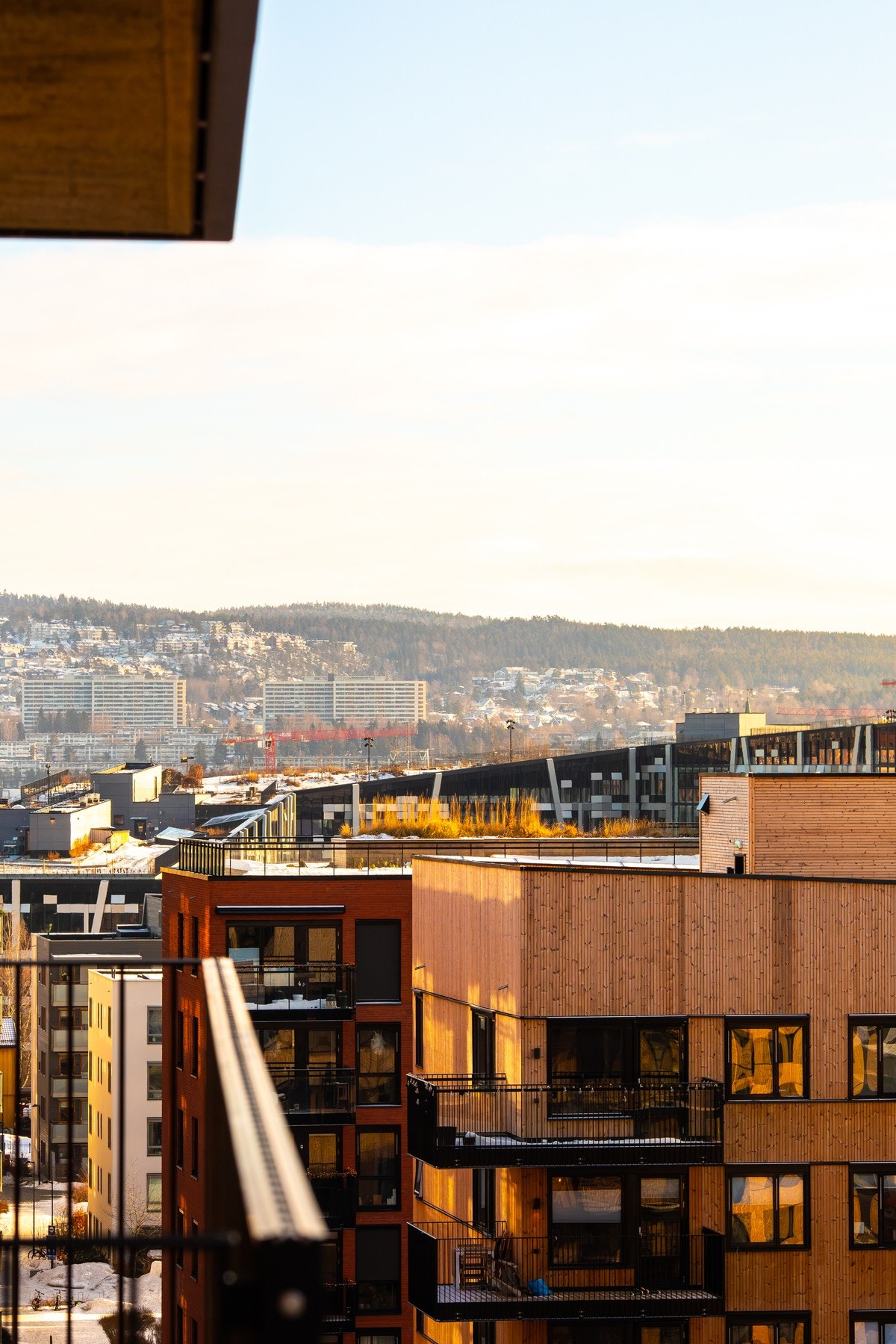 Fra 6.etasje får man flott utsikt både mot øst, som vist her med bilde over Økern Portal Galleribilde