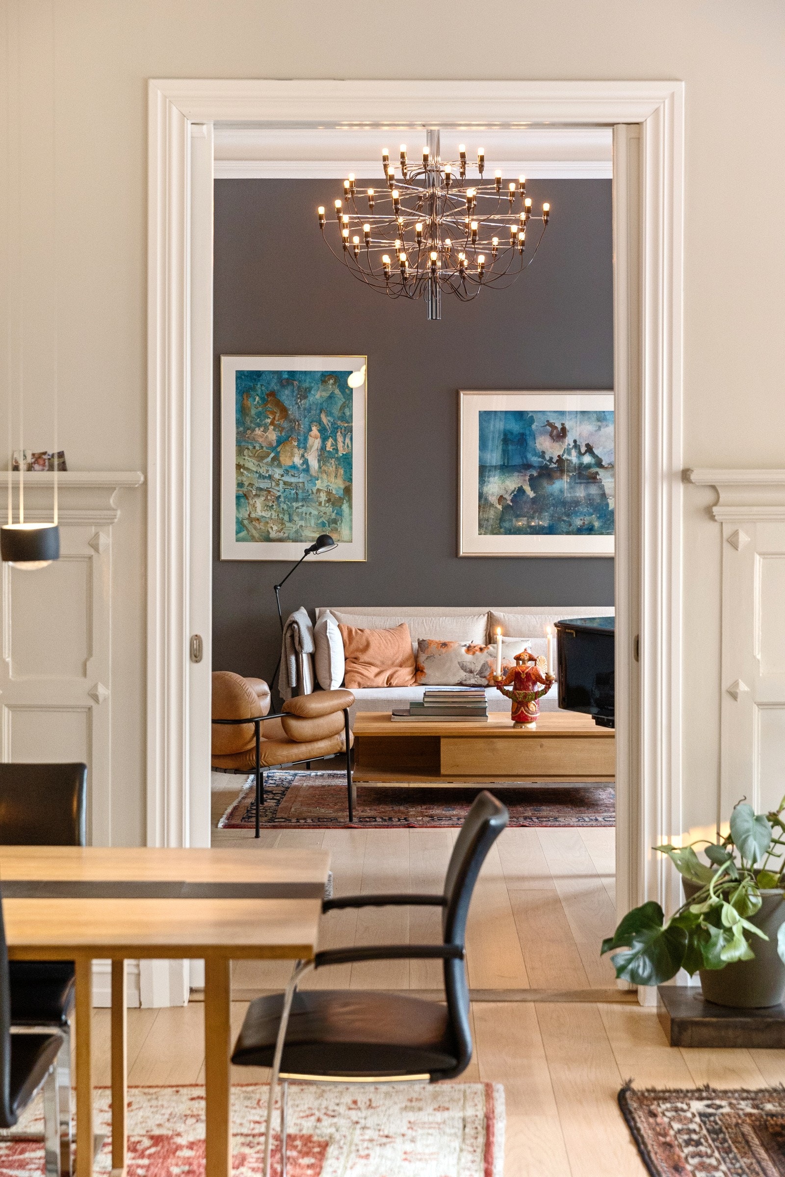 Store, luftige rom Galleribilde