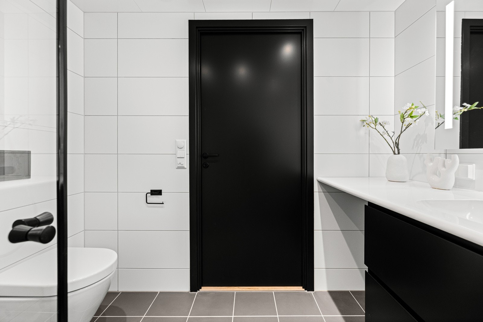 Gulvvarme og downlights Galleribilde
