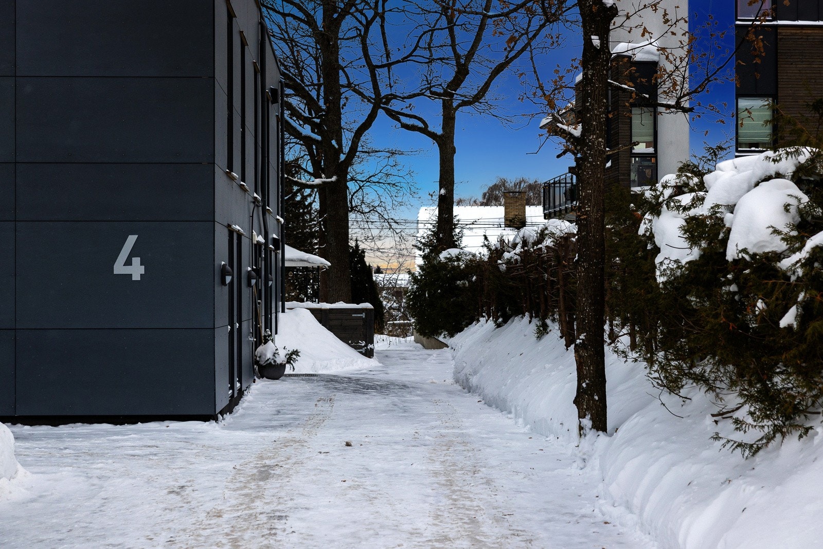 Meget attraktiv beliggenhet i en lite trafikkert villavei mellom Marienlundveien og Ekebergveien. Galleribilde