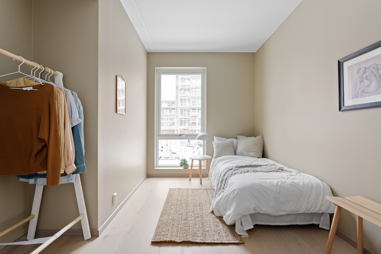 De to andre soverommene er lyse og fine rom som passer perfekt som barnerom, gjesterom eller kontor. Galleribilde