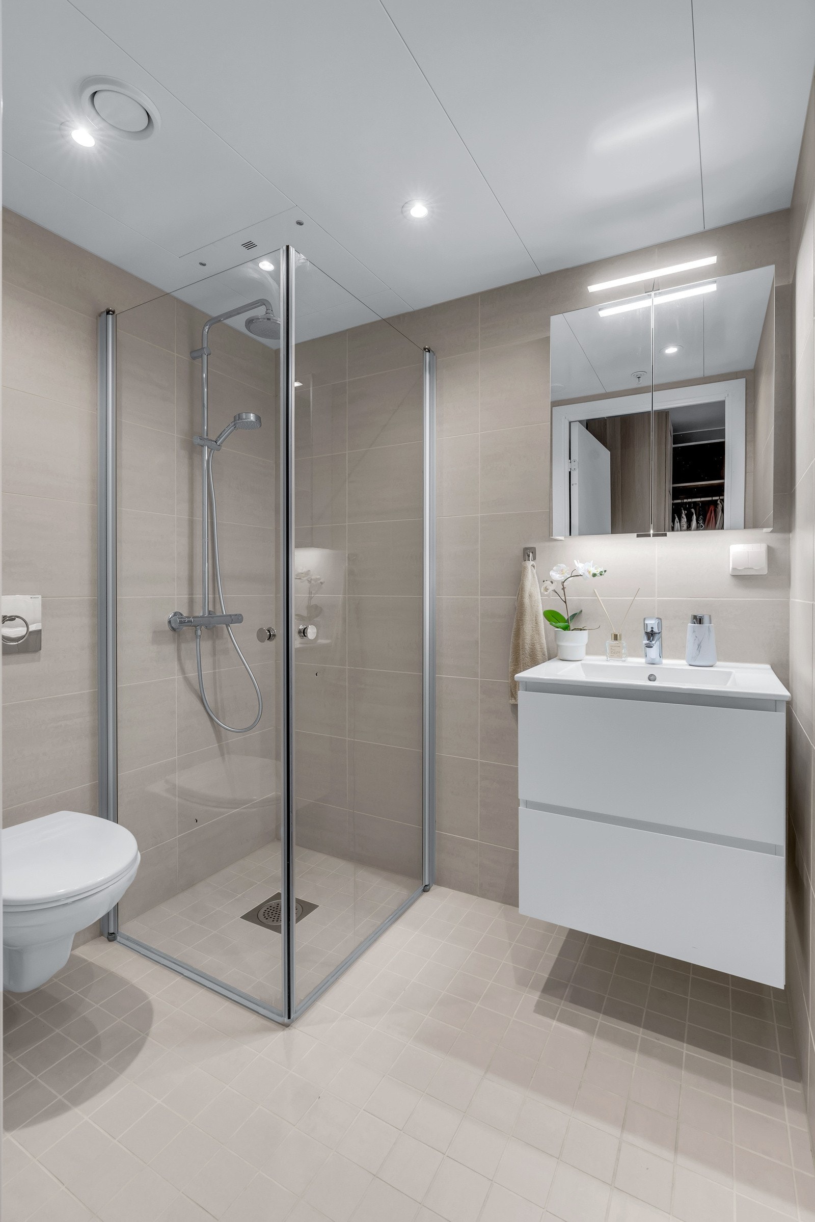 Soverommet er integrert med eget bad/wc Galleribilde