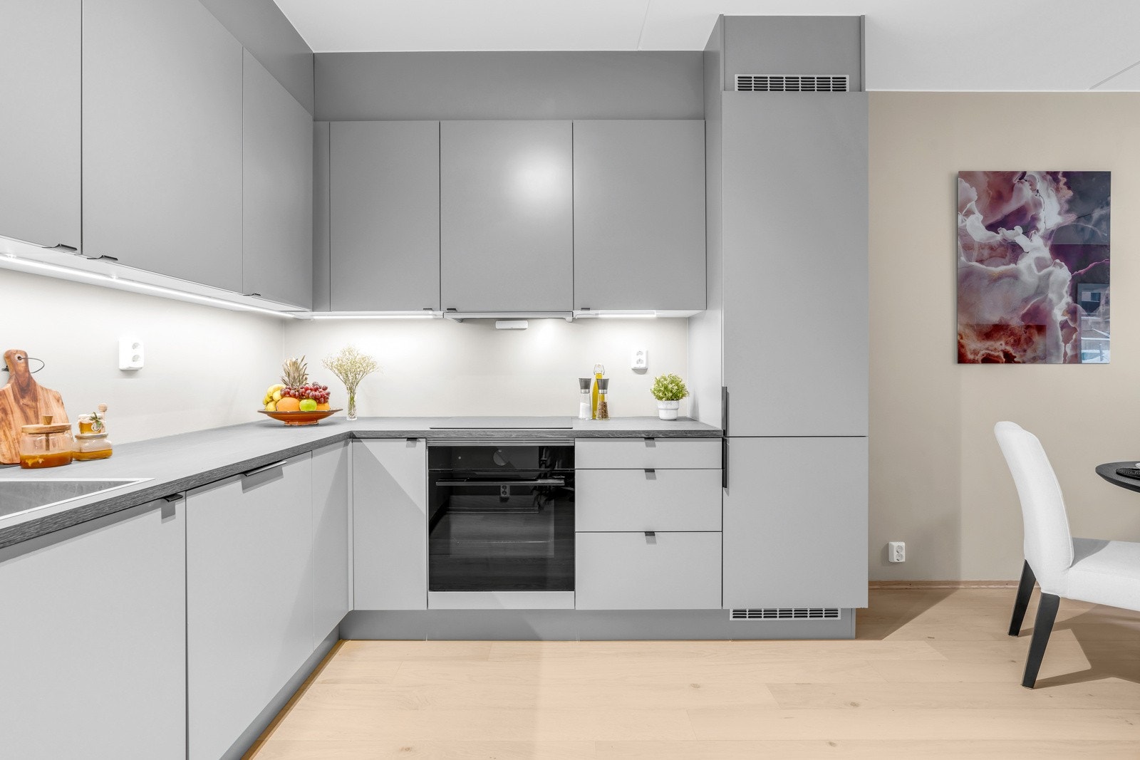 Alle integrerte hvitevarer medfølger Galleribilde