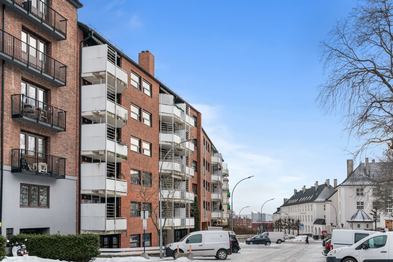 Leiligheten kommer med egen parkeringsplass i parkeringsgarasje. Galleribilde