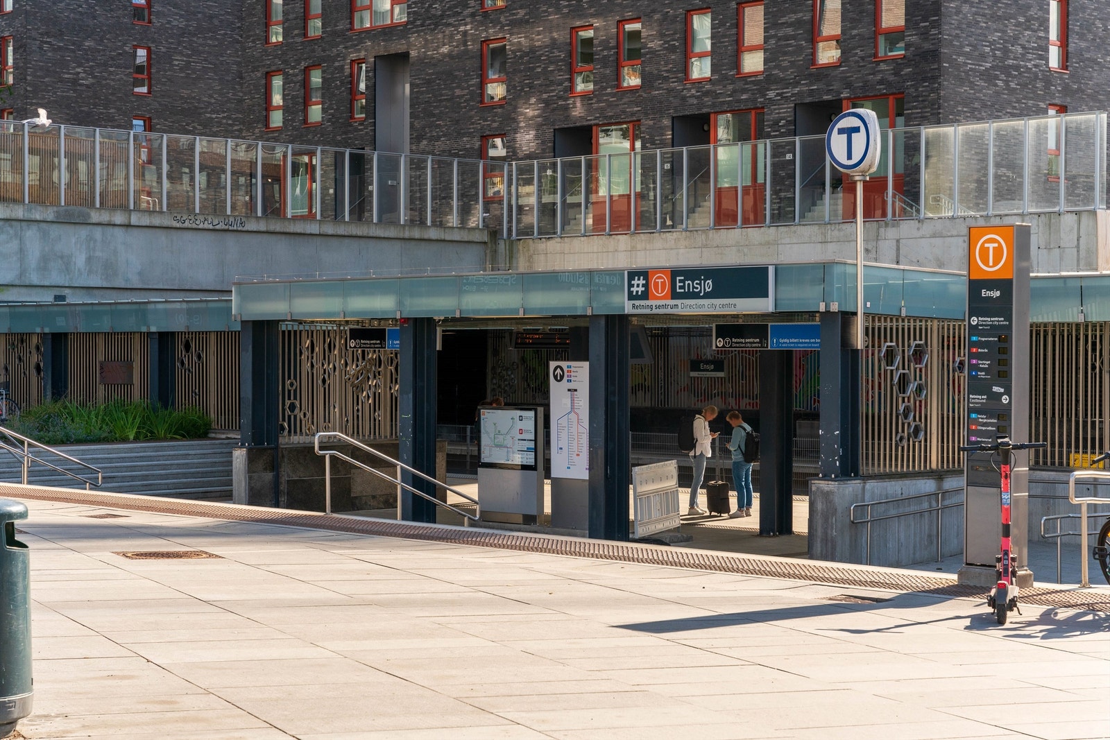 Nabolaget | T-banen tar deg raskt og effektivt inn til sentrum på kun 5 minutter. Galleribilde