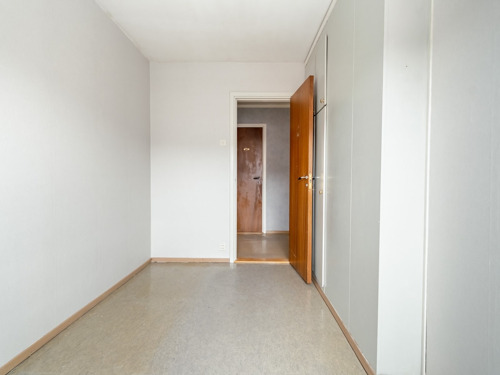 Innebygde garderobeløsminger her også. Galleribilde