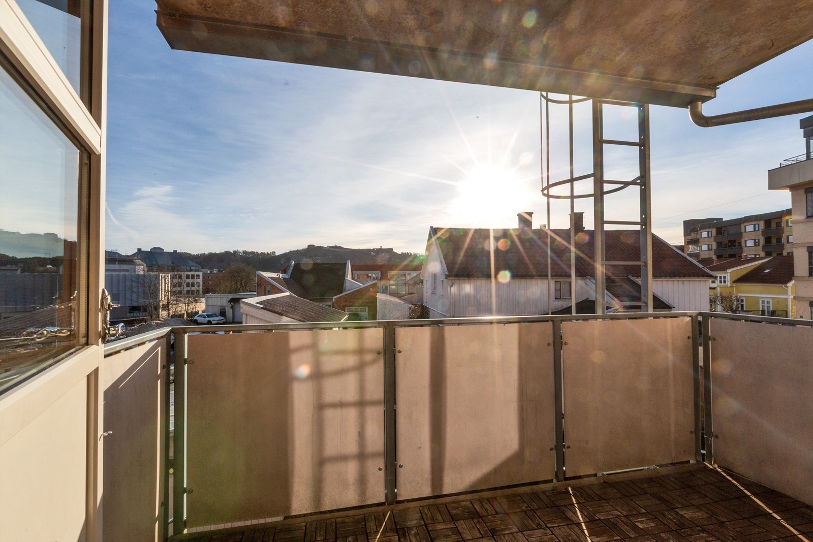 Utsikt til festningen fra leilighetens veranda. Galleribilde