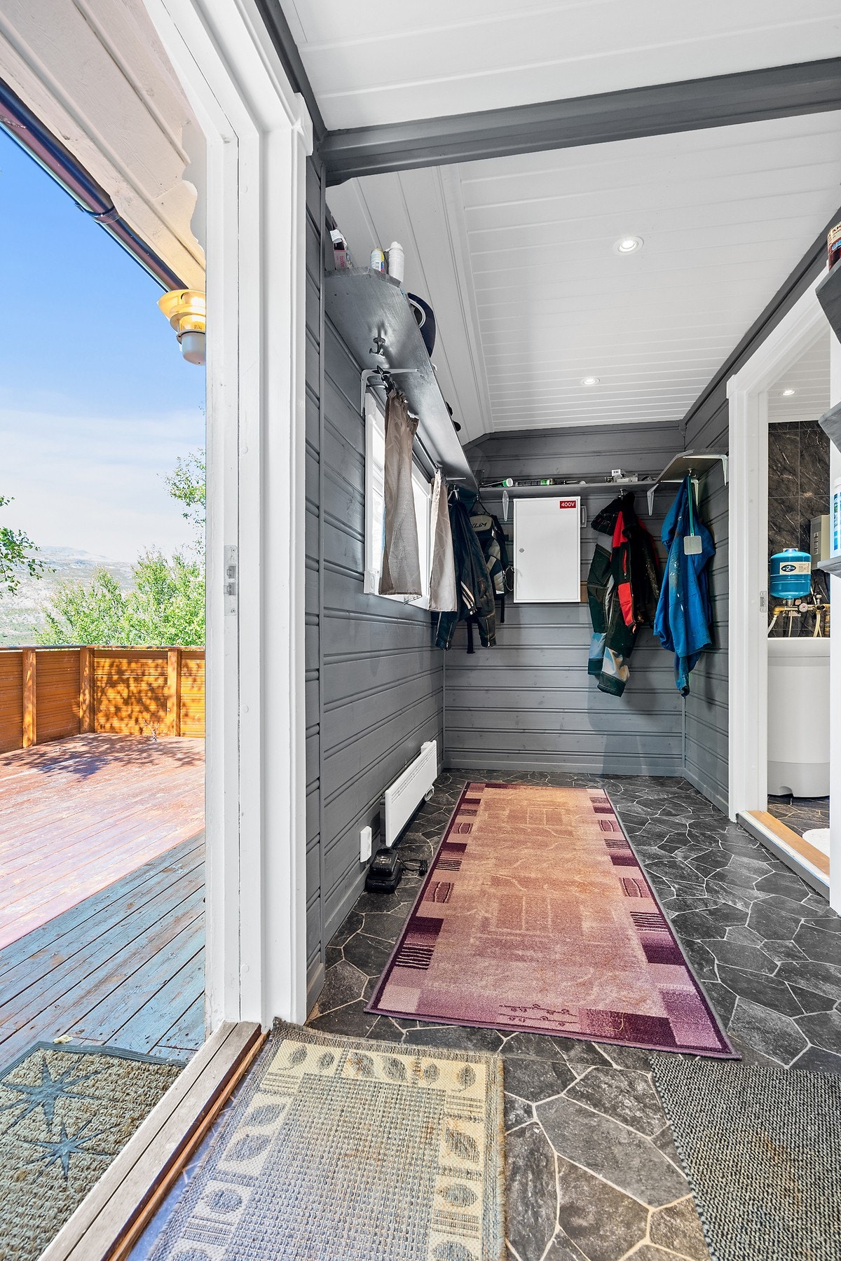 Entre uten gjesteseng Galleribilde