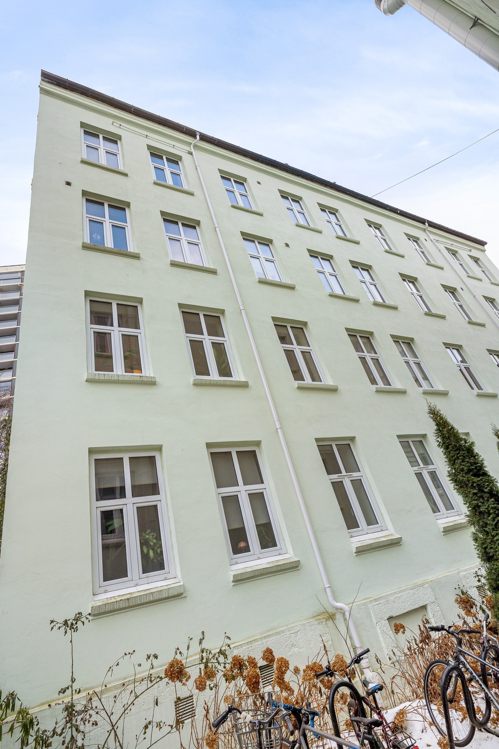 Flott og velholdt fasade rehabilitert i 2018. Galleribilde