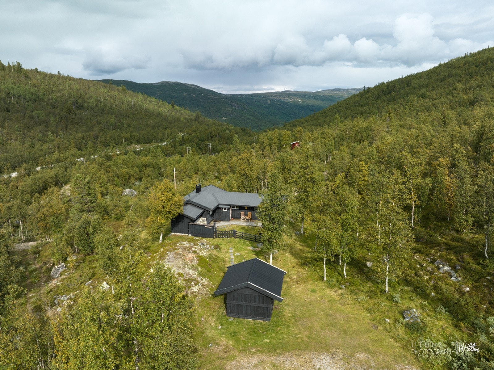 Hytta ligger helt usjenert i et fredelig område. Galleribilde