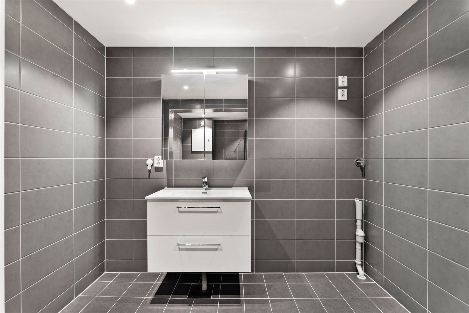 Det er godt med oppbevaringsplass i både over- og underskap. Galleribilde