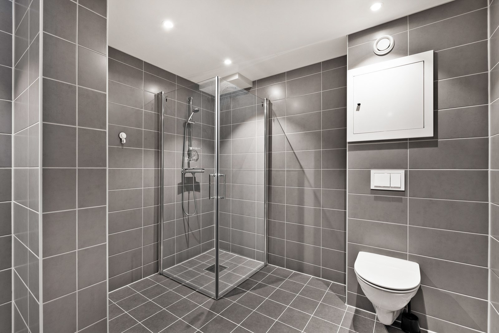 Dusjhjørne med glassdører. Galleribilde