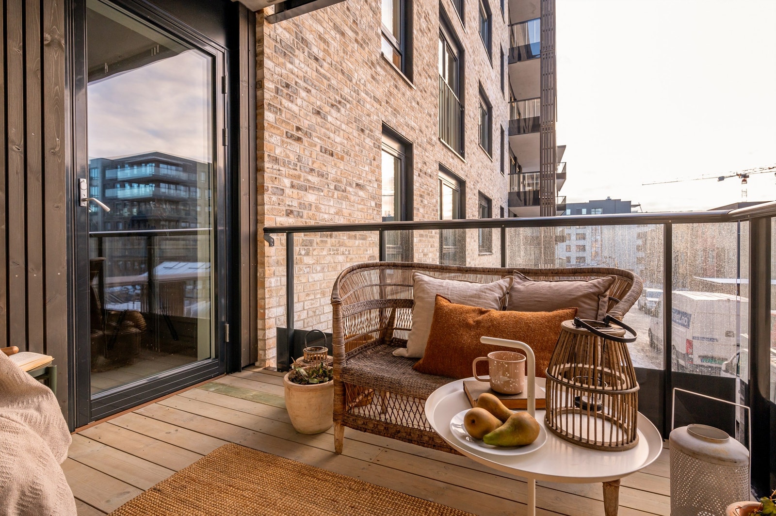 Her er det god plass til utemøblement som både sittegruppe og grill Galleribilde