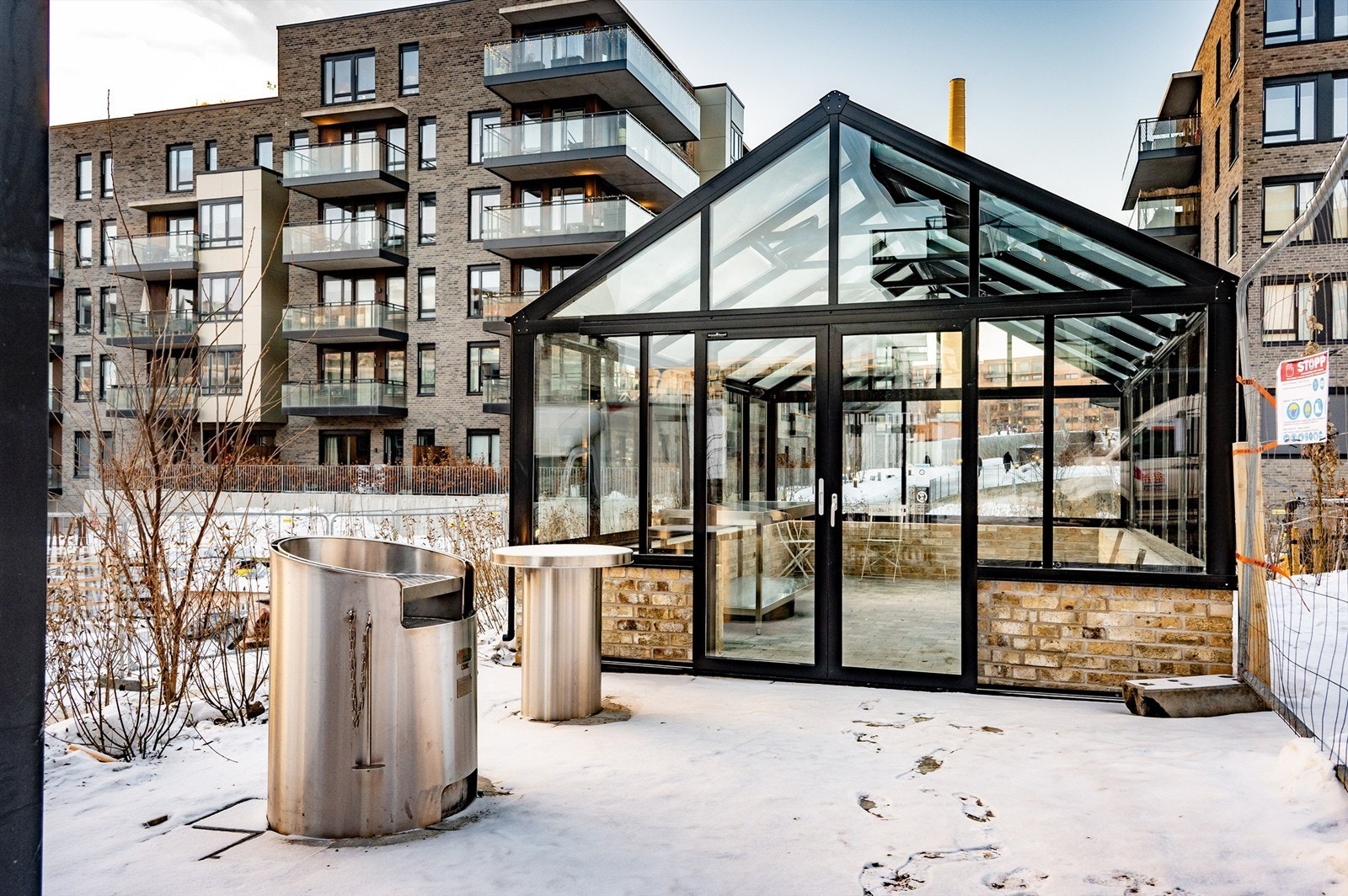 Området blir pent opparbeidet med blant annet felles griller og drivhus Galleribilde