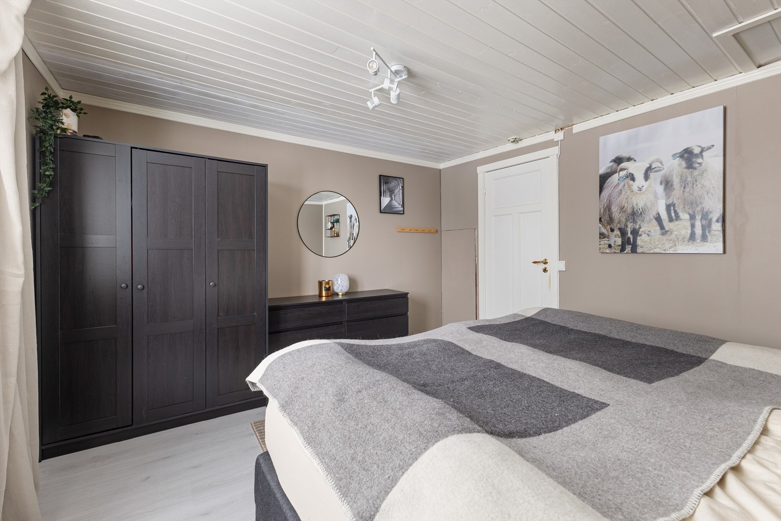 Alle soverommene er av god størrelse Galleribilde