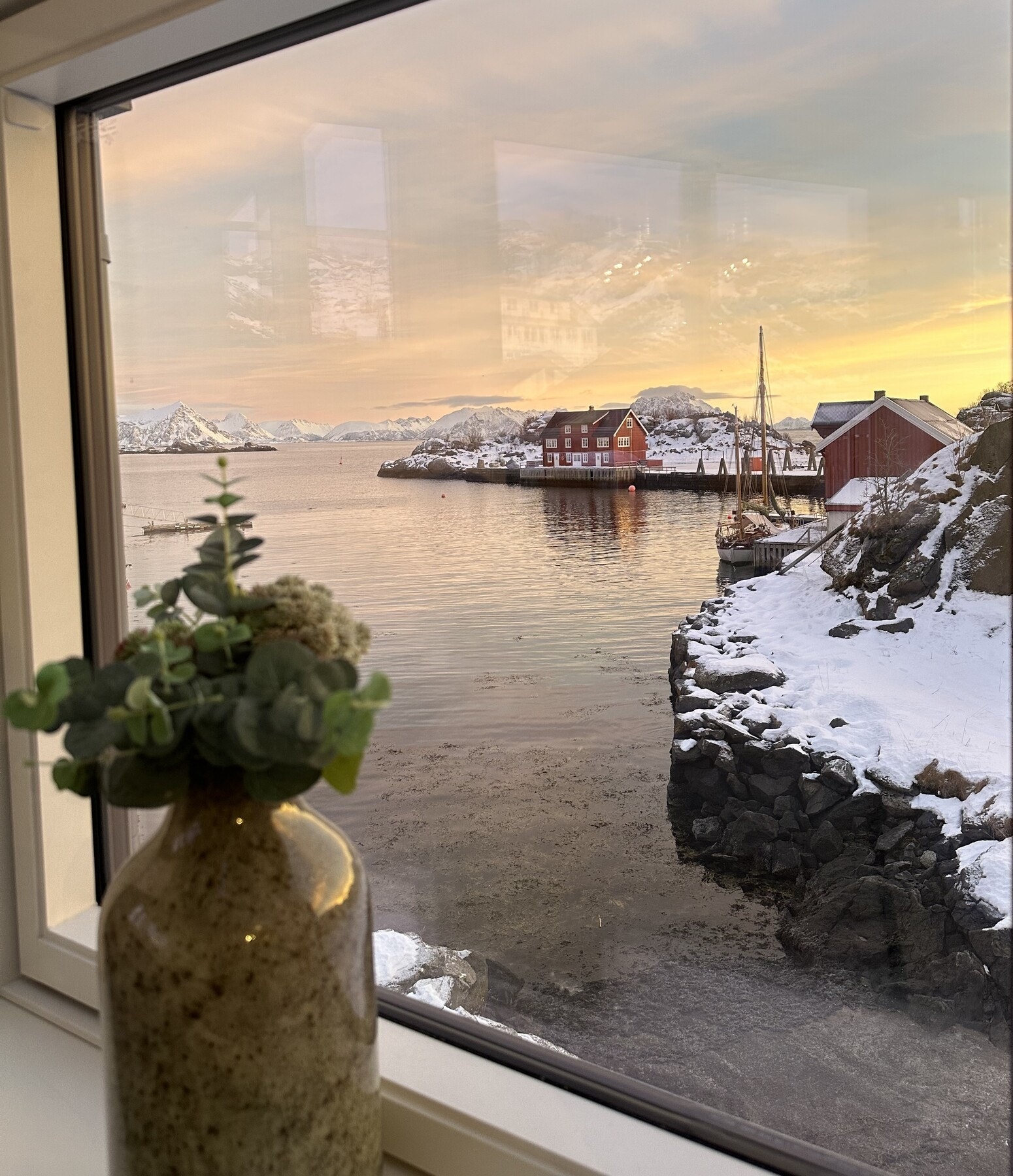 Privat bilde som viser hvor skiftene lyset kan være i Lofoten. Galleribilde