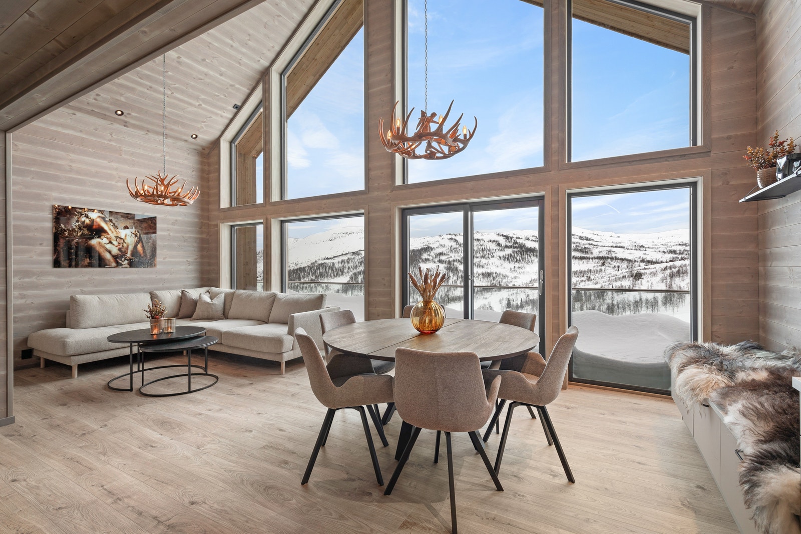 NB! dette er eit bilete frå ei oppgradert og ferdigbygd hytte. Bileta kan difor avvika på leveranse frå standard hytte. Galleribilde