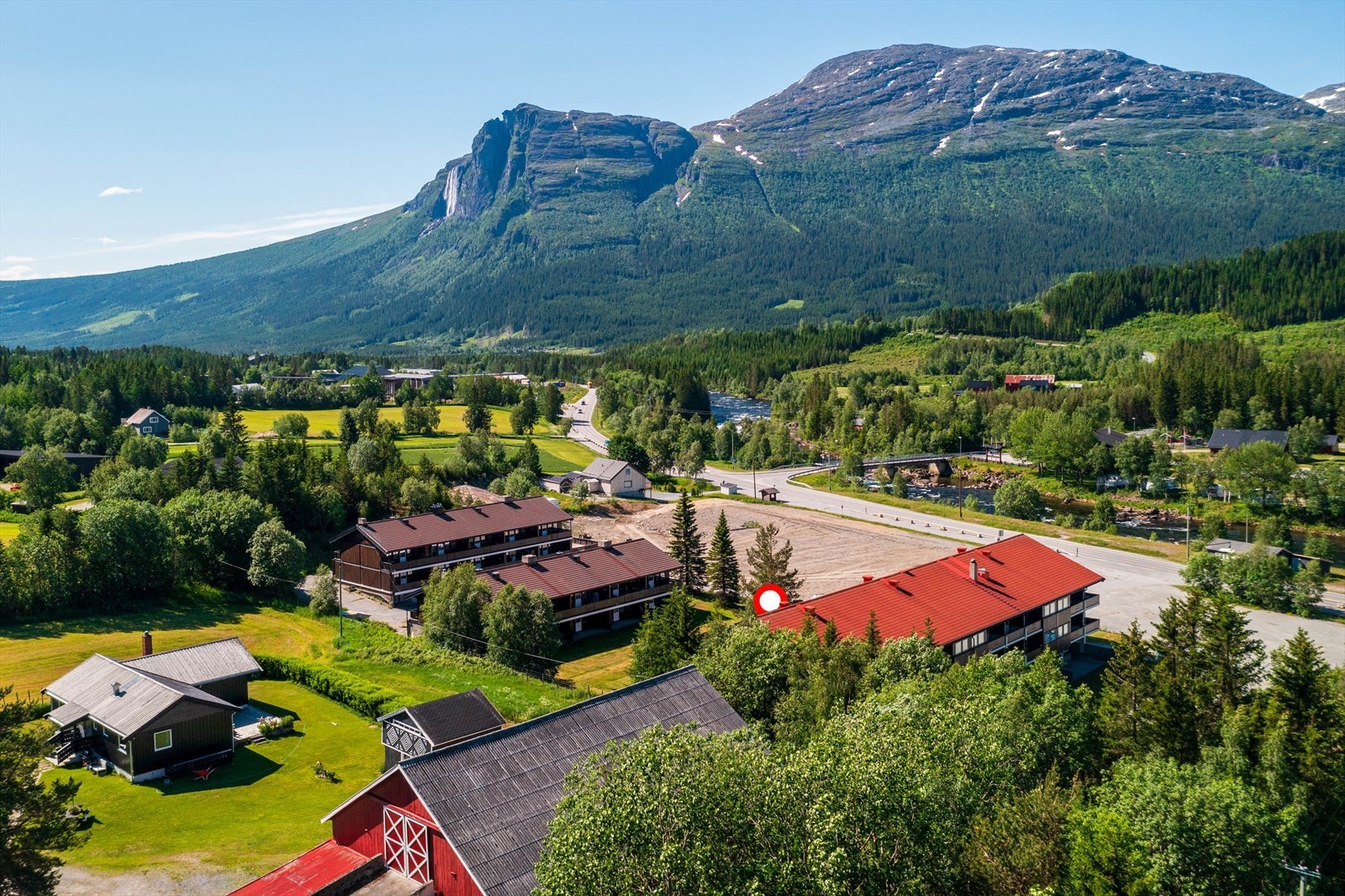Storehorn er flott beliggende blant Hemsedals mektige fjell. Galleribilde