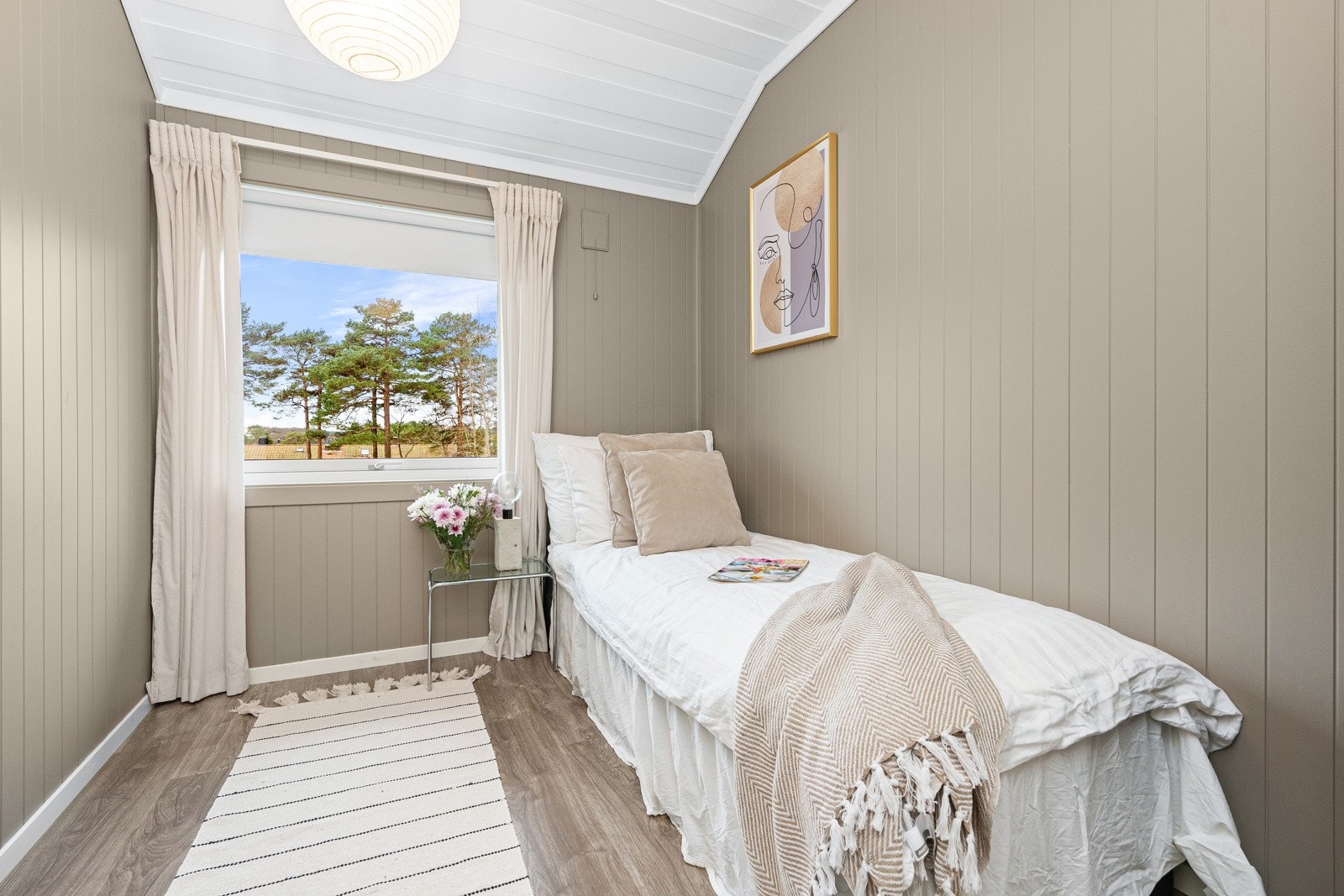 - Soverom 2 | Også malt i tidsriktige farger - Galleribilde