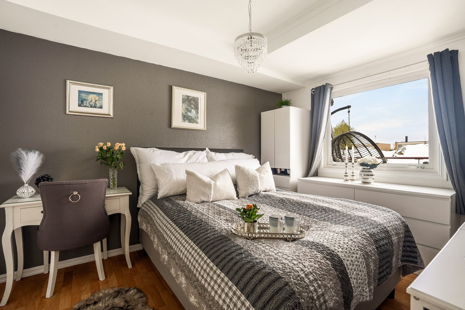 Soverom er målt til 11,8m². Galleribilde