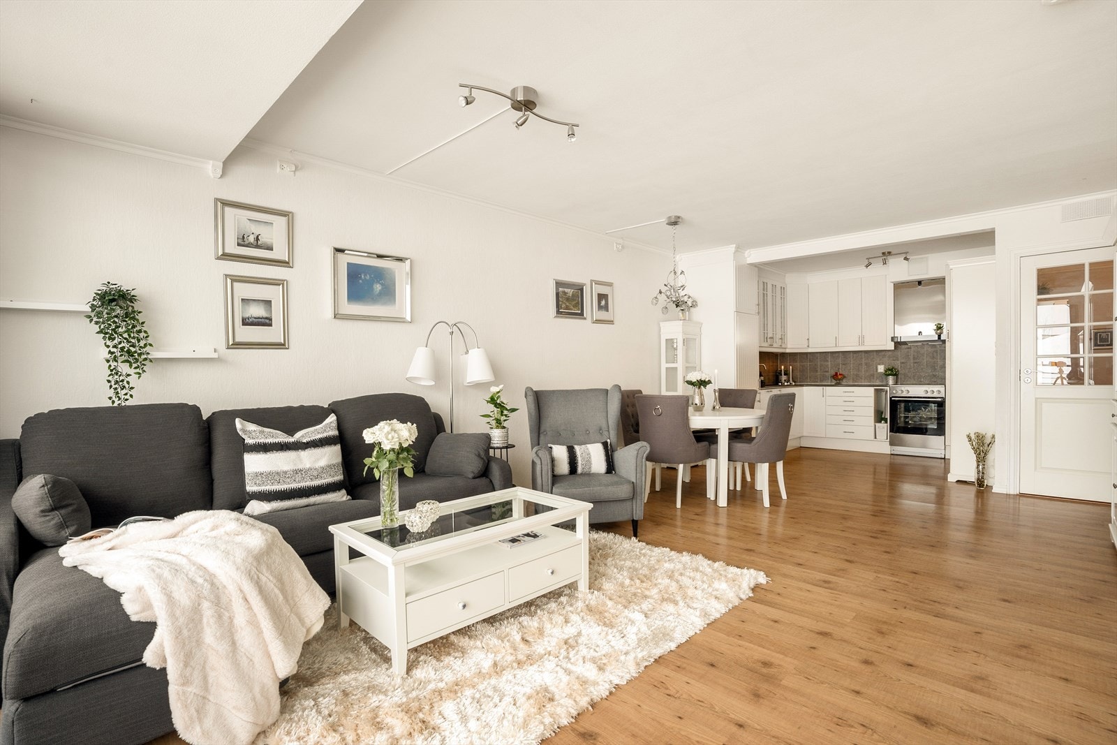 Aktiv Eiendomsmegling v/ Torbjørn Folgerø har gleden av å presentere Brønndalen 74. Galleribilde