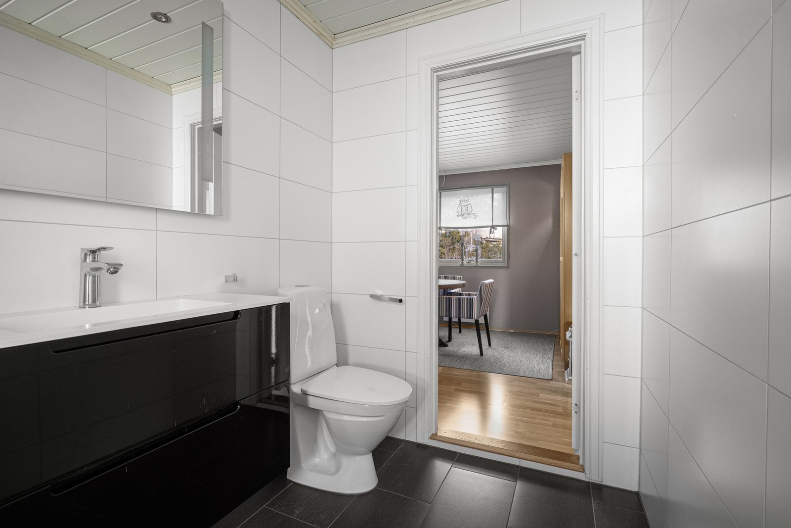 Badet har gulvvarme Galleribilde