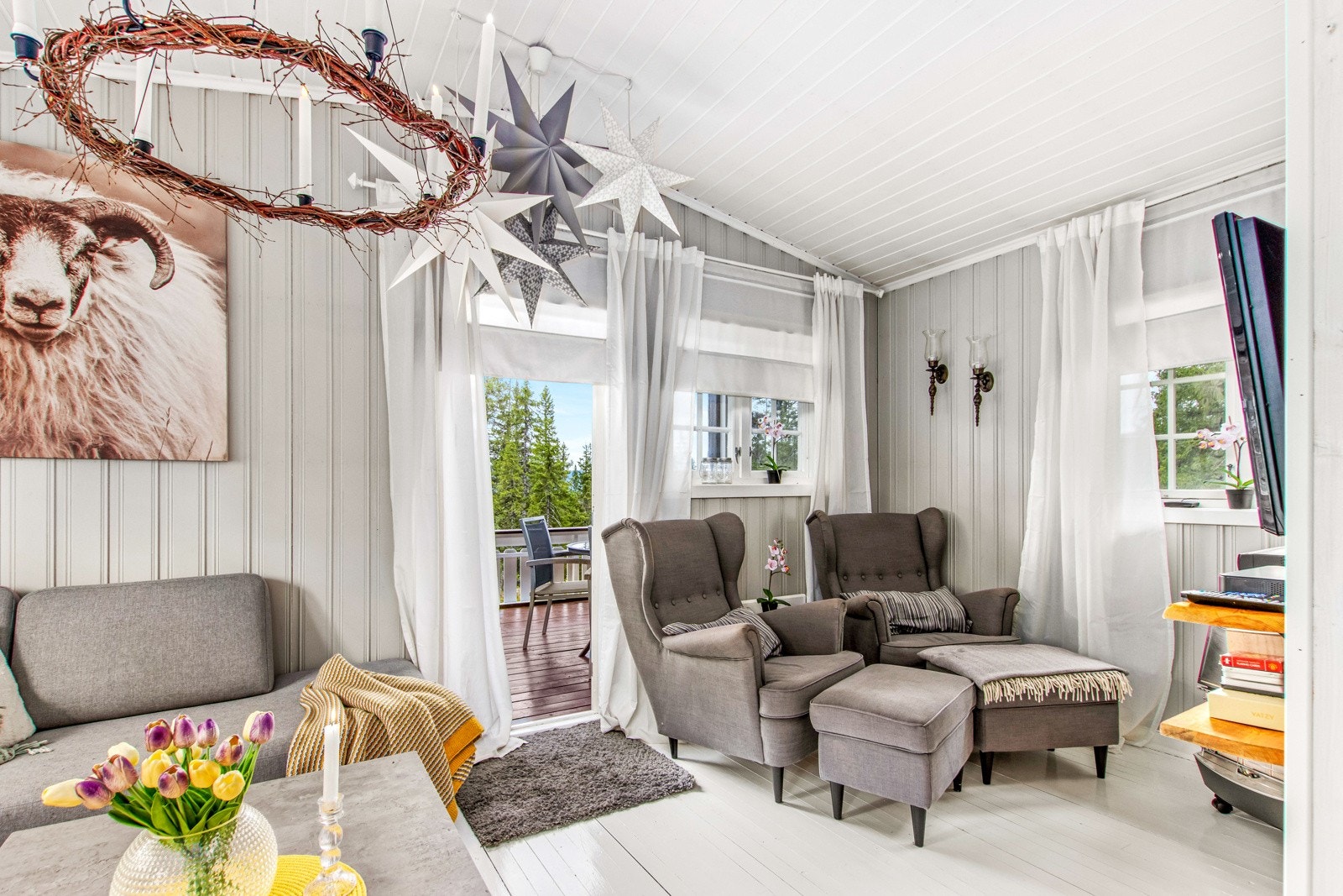 Utgang fra stue til den store terrassen Galleribilde