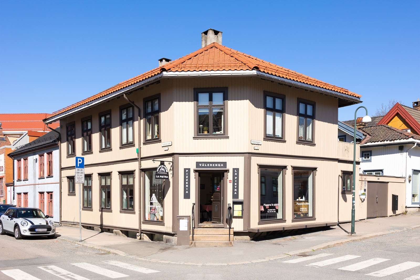 Området rundt leiligheten er fylt med koselige restauranter, puber og cafeer. Galleribilde