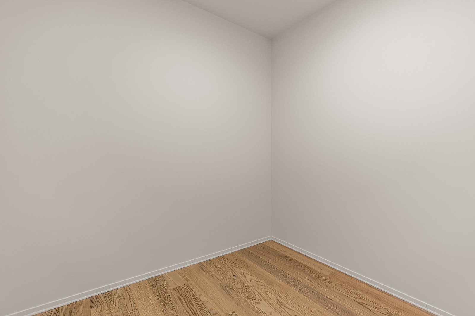 God lagringsplass i både innvendig bod i sportsbod i underetasjen. Galleribilde