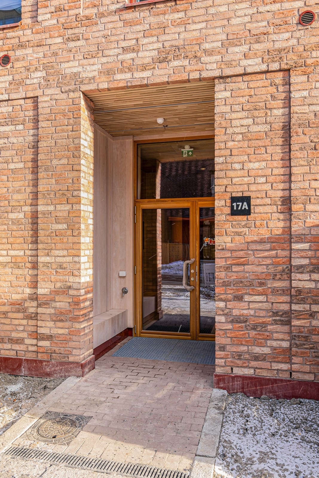 Inngangsparti. Galleribilde