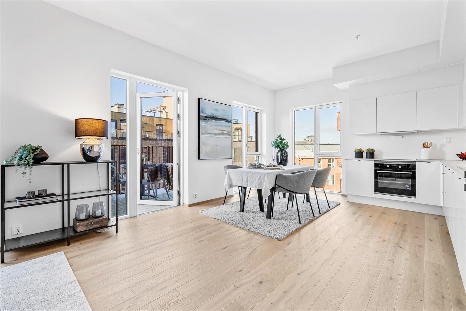 Stue med åpen kjøkkenløsning Galleribilde