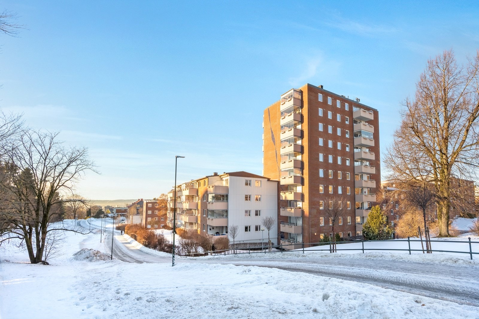 Når dere velger et hjem, velger dere også et nabolag og nærområde - rammen rundt selve boligen. Galleribilde
