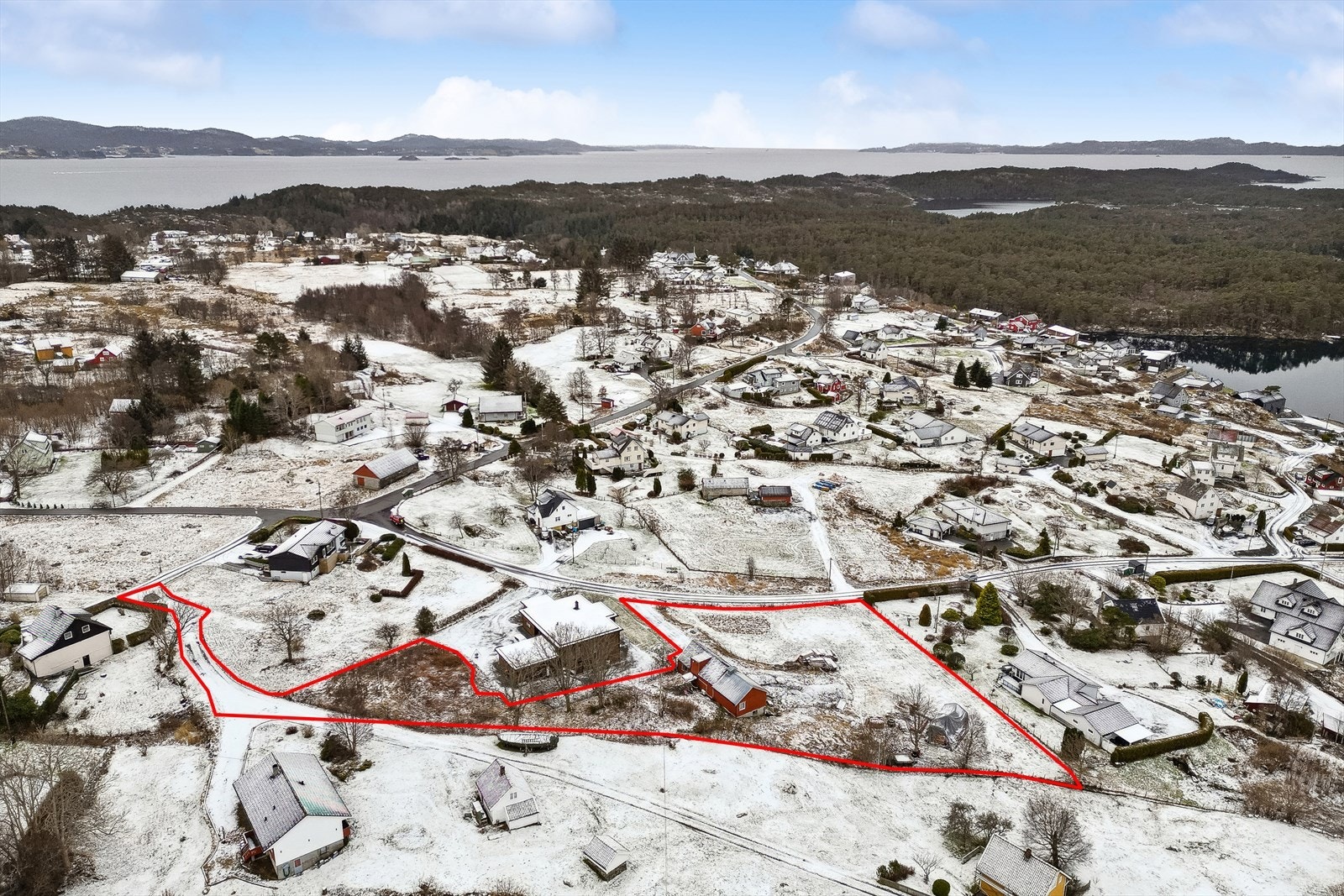 DNB Eiendom v/Natalie Urangsæter har gleden av å presentere denne romslige og attraktive boligtomten - Grindheimsvegen! Galleribilde