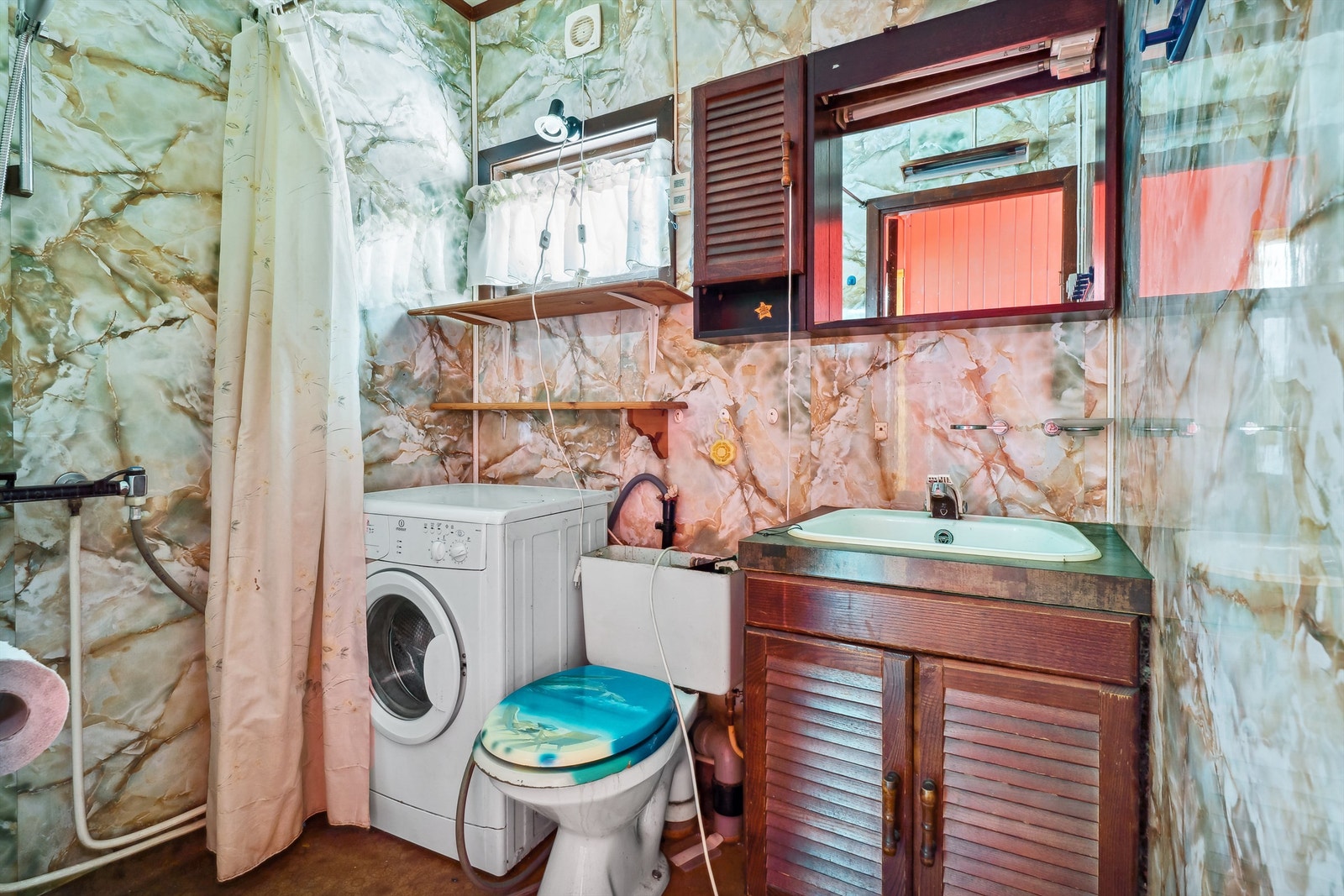 Eldre bad med behov for totalrenovering Galleribilde