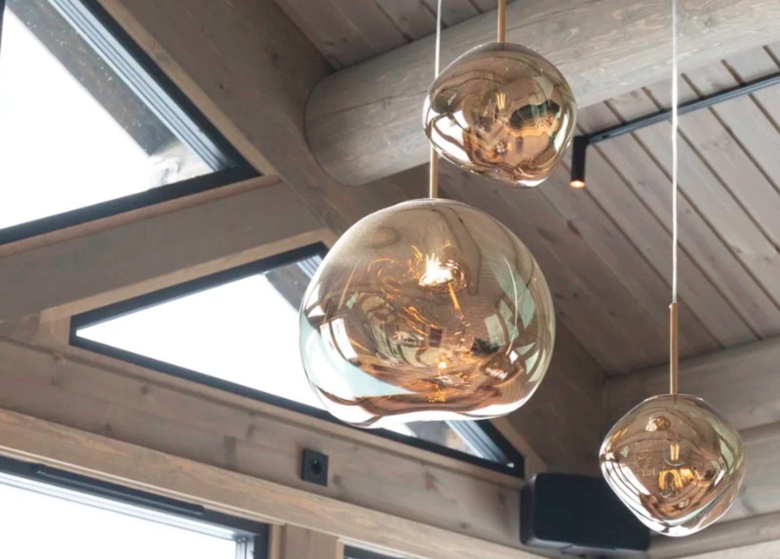 Detalj fra himling i stue Galleribilde