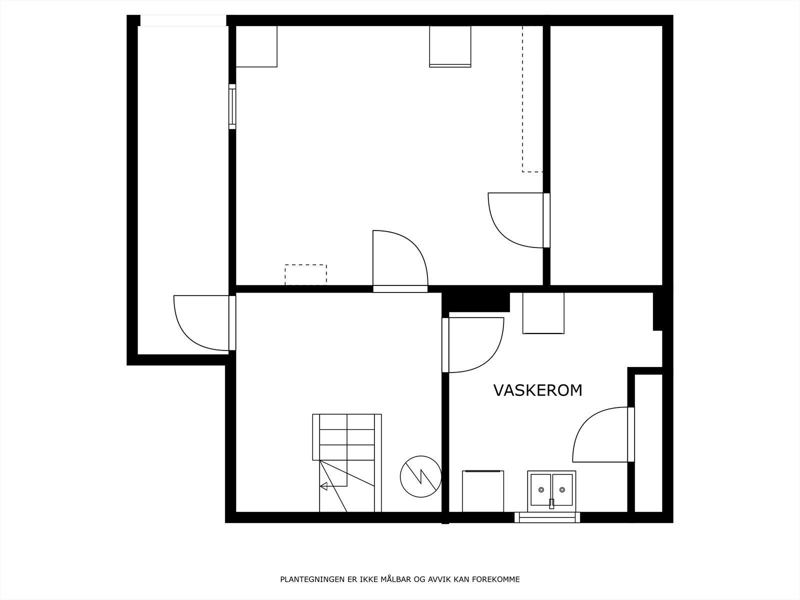 Kjeller. Dette er en grovkjeller med vanlig takhøyde. Her er det vaskerom og 3 boder. Galleribilde