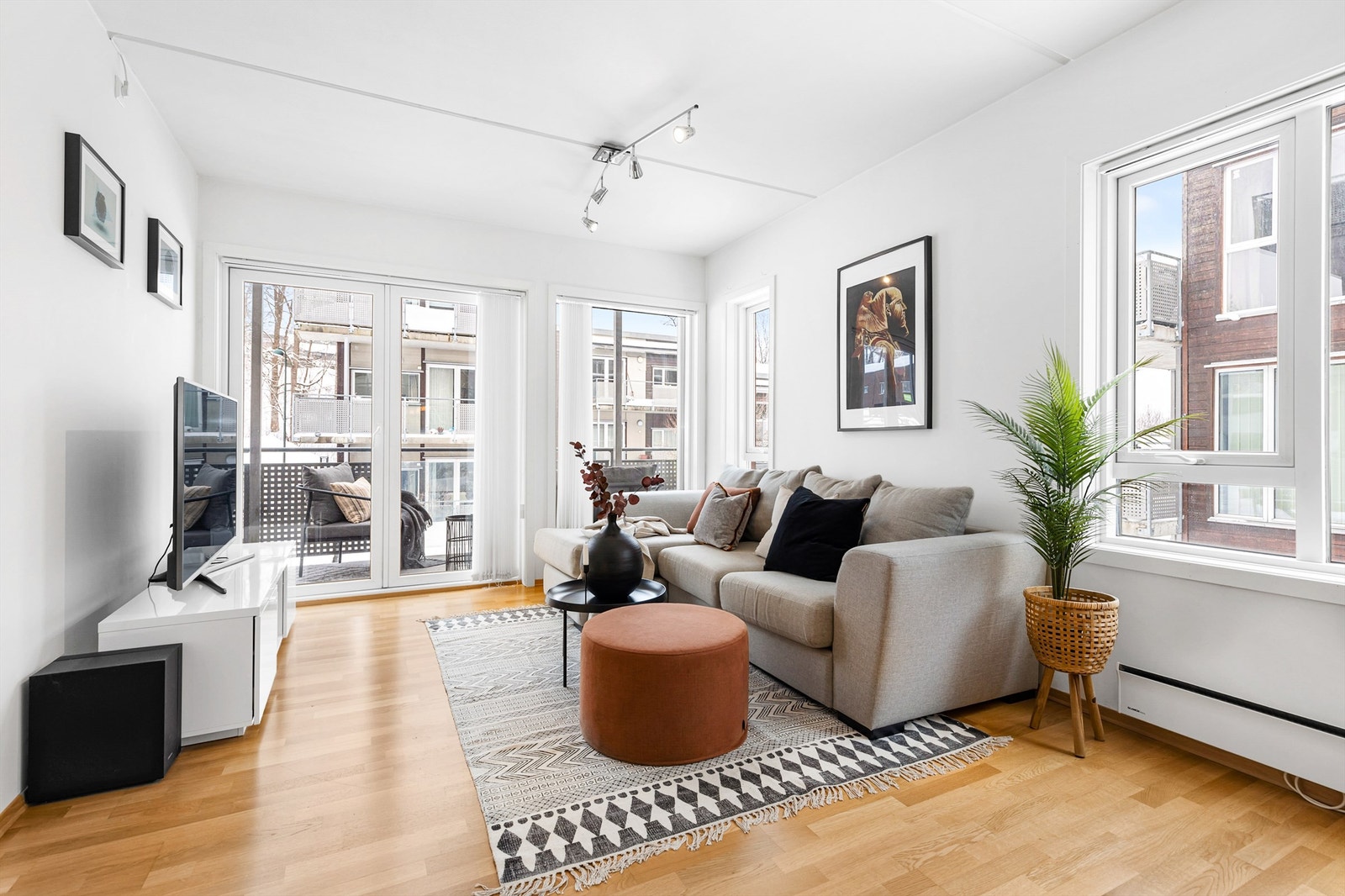 Velkommen til Bjørndalsveien 10, presentert av Per Henrik Rolfsen i Krogsveen. Galleribilde