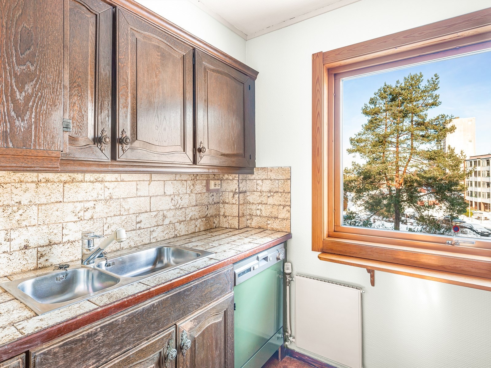 I innredningen er det plass for frittstående hvitevarer. Galleribilde