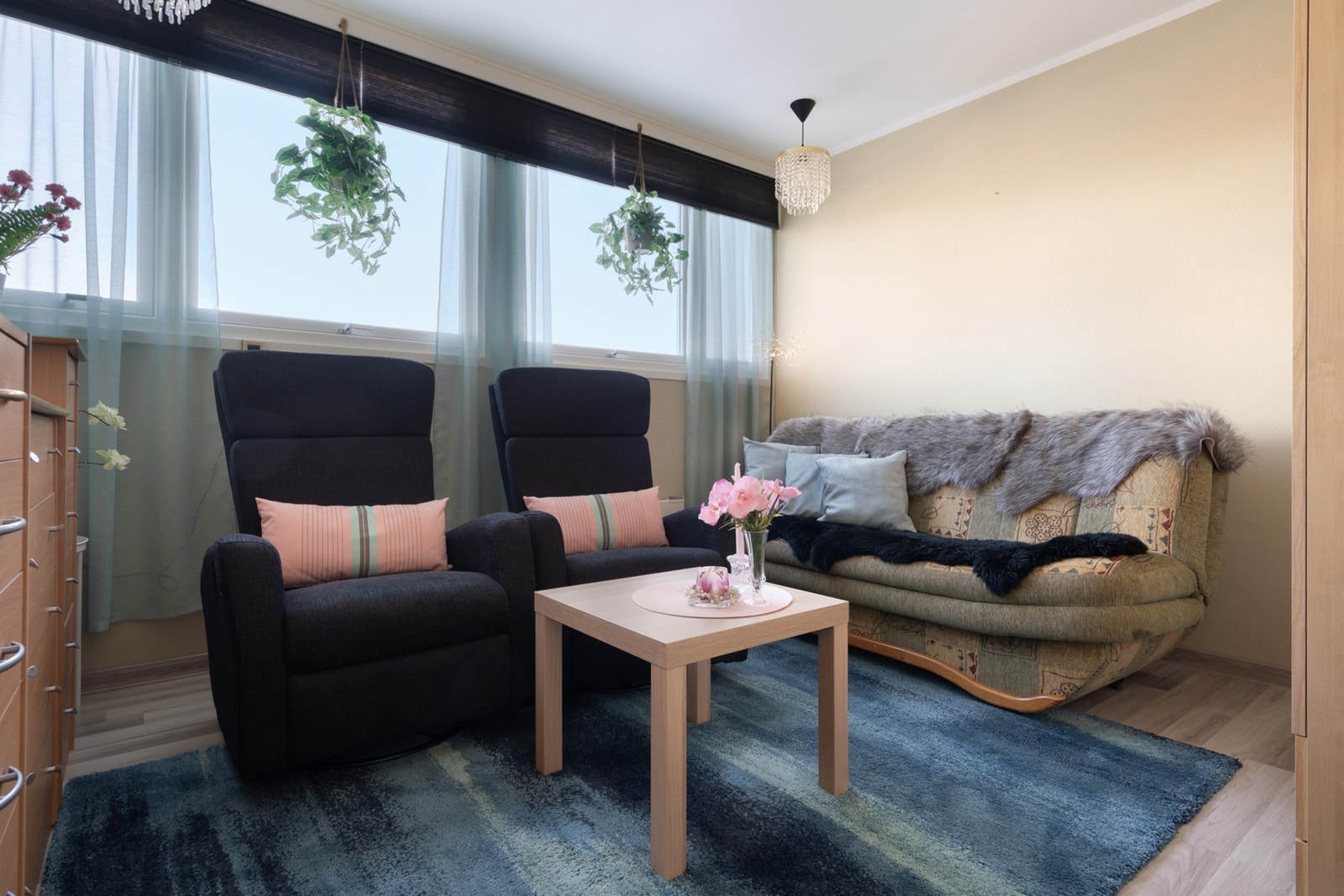 Soverom med godt av naturlig lysinnslipp. Galleribilde