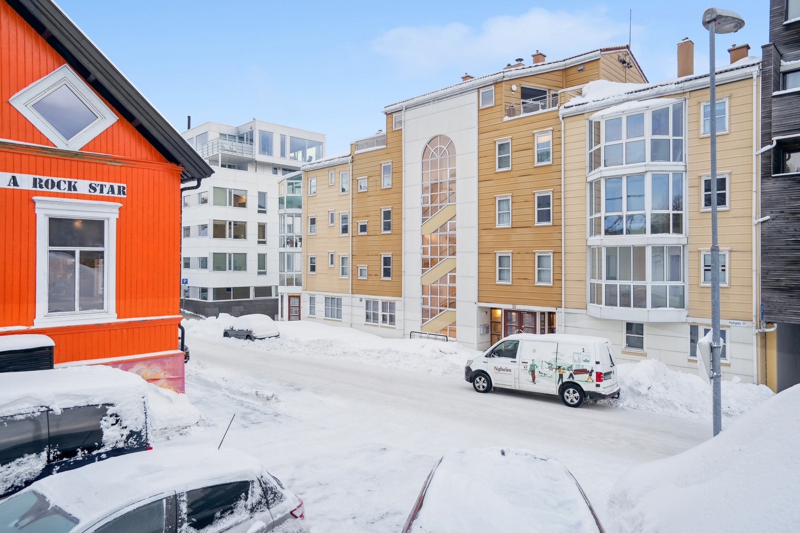 Svært sentral beliggenhet like bak Kinoen. Galleribilde