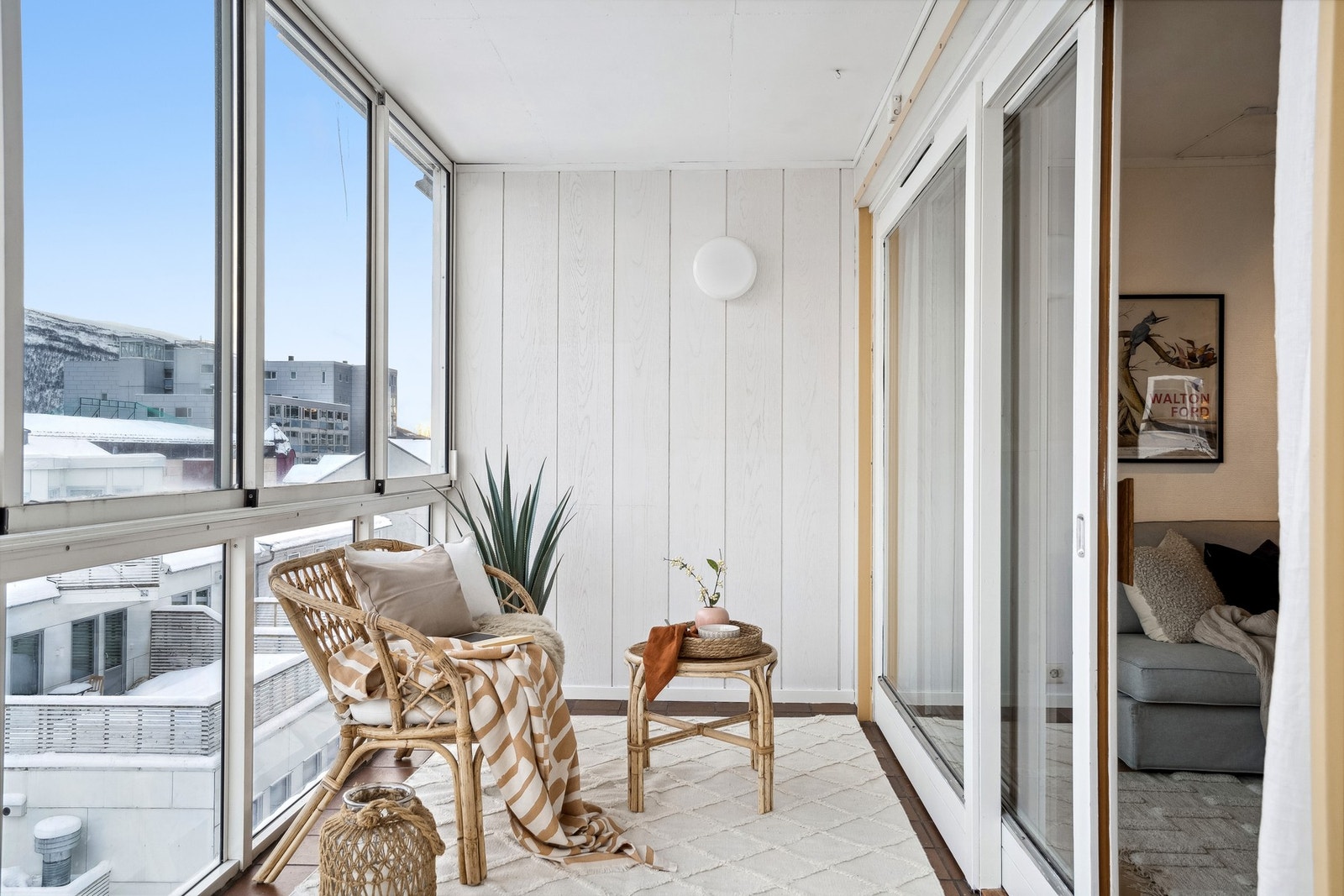 God plass til møblement. Galleribilde