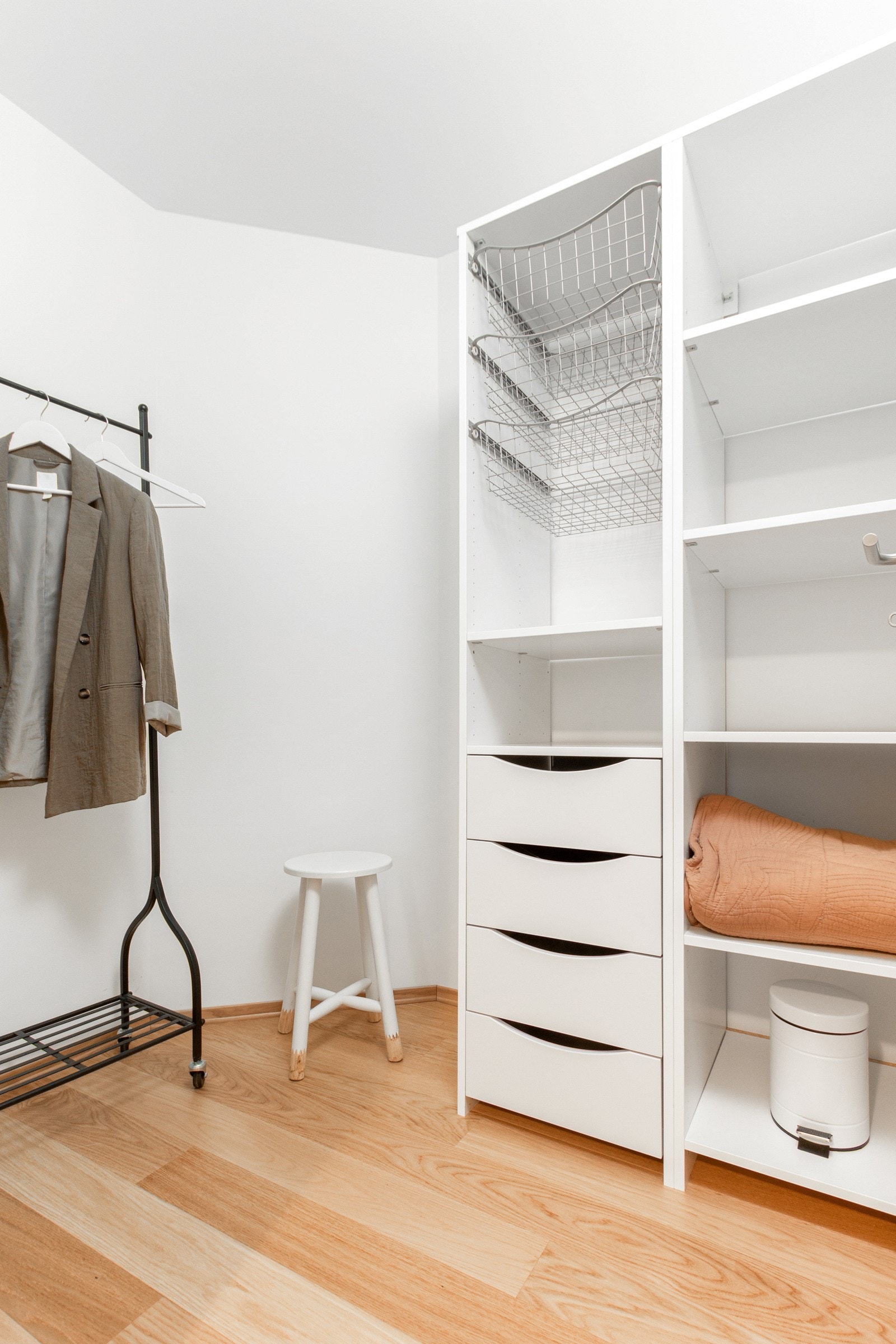 Walk-in closet Galleribilde
