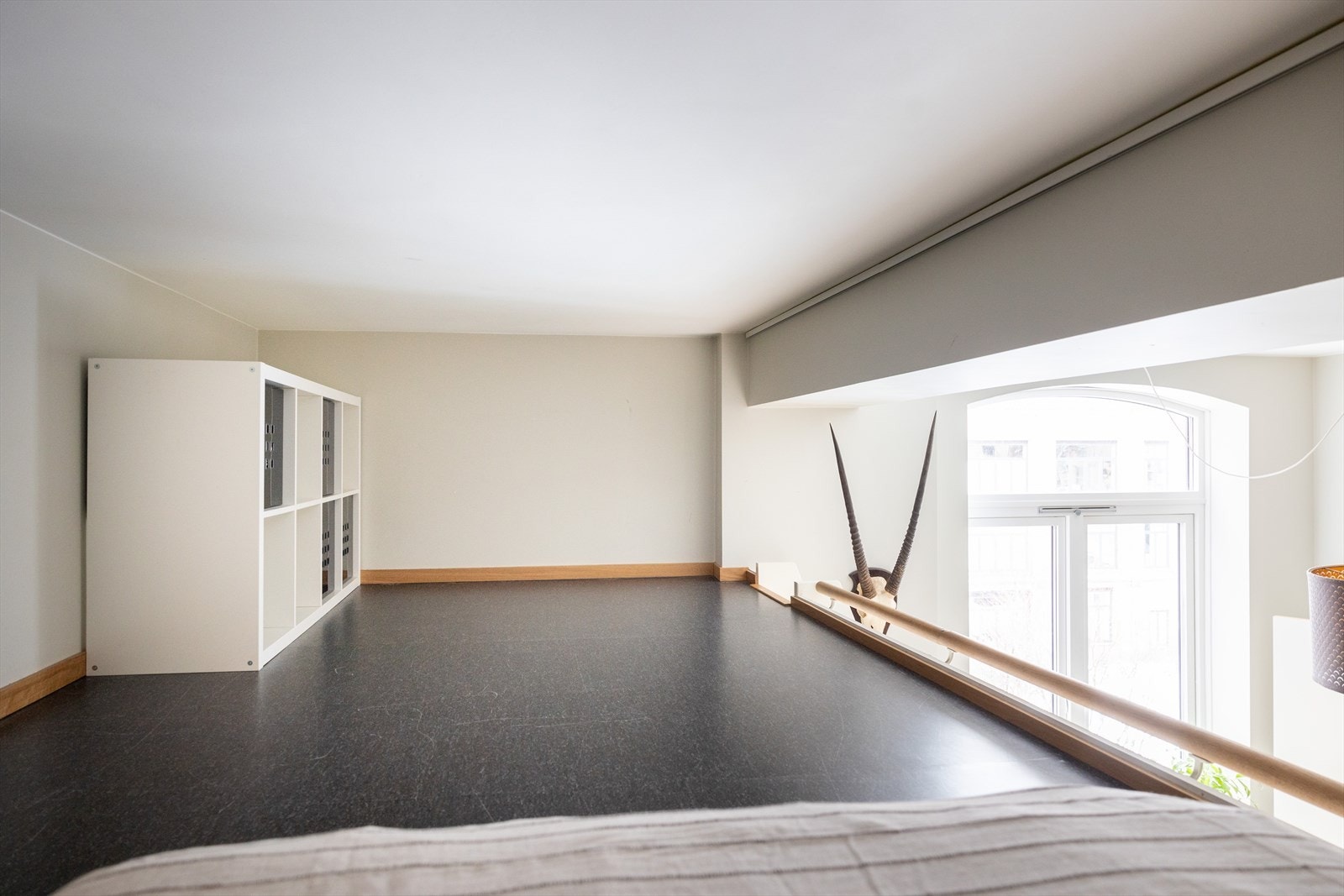 Her er det rikelig med oppbevaringsmuligheter Galleribilde