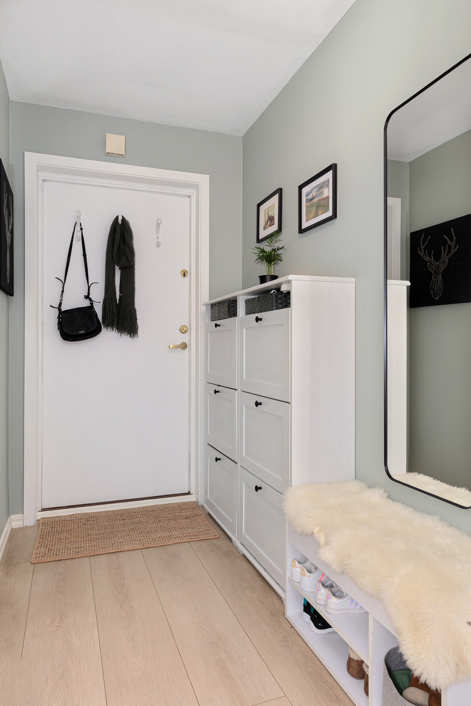 Pent inngangsparti/gang. Galleribilde