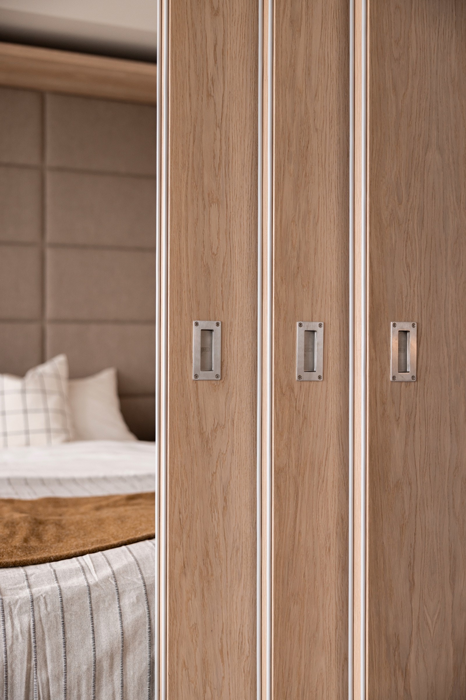 Leiligheten holder en gjennomgående høy standard med smakfulle detaljer som gir et lekkert uttrykk. Galleribilde