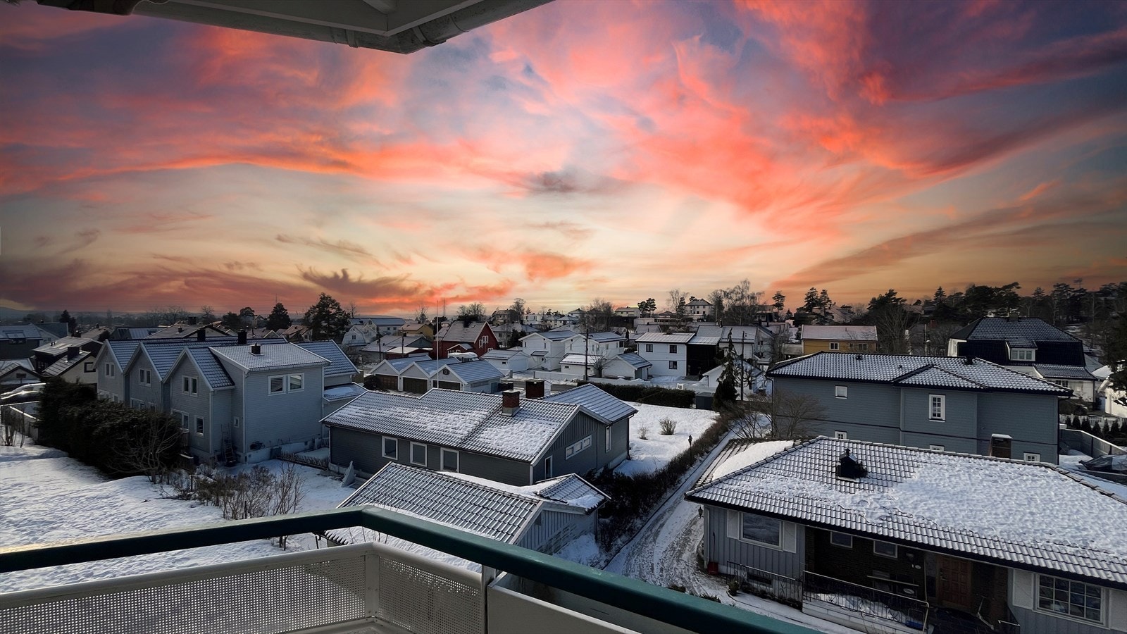 Utsiktsbilde kveld. Galleribilde