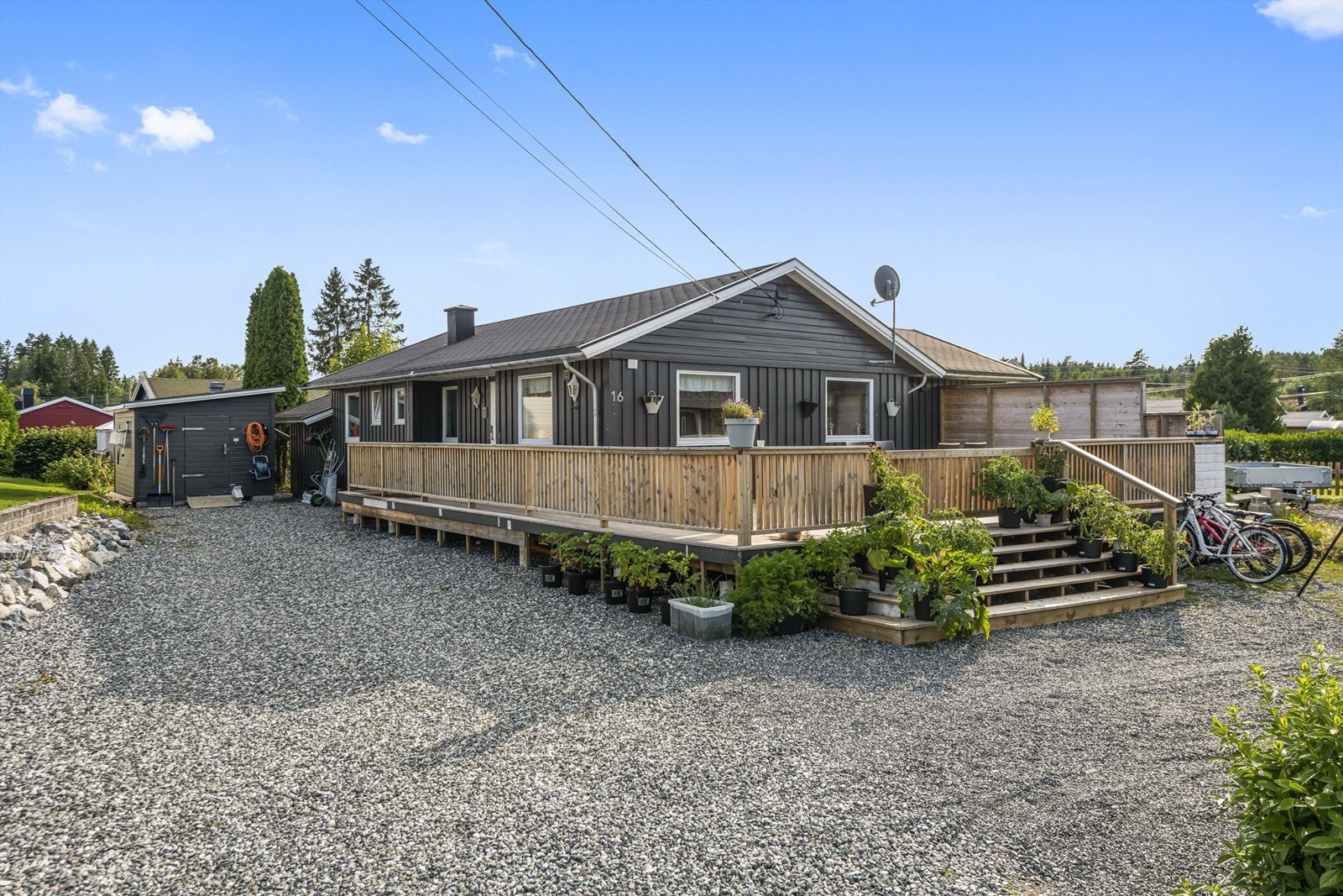 Eiendomsmegler Krogsveen avd. Årnes har gleden av å presentere Brøttenga 16! Galleribilde