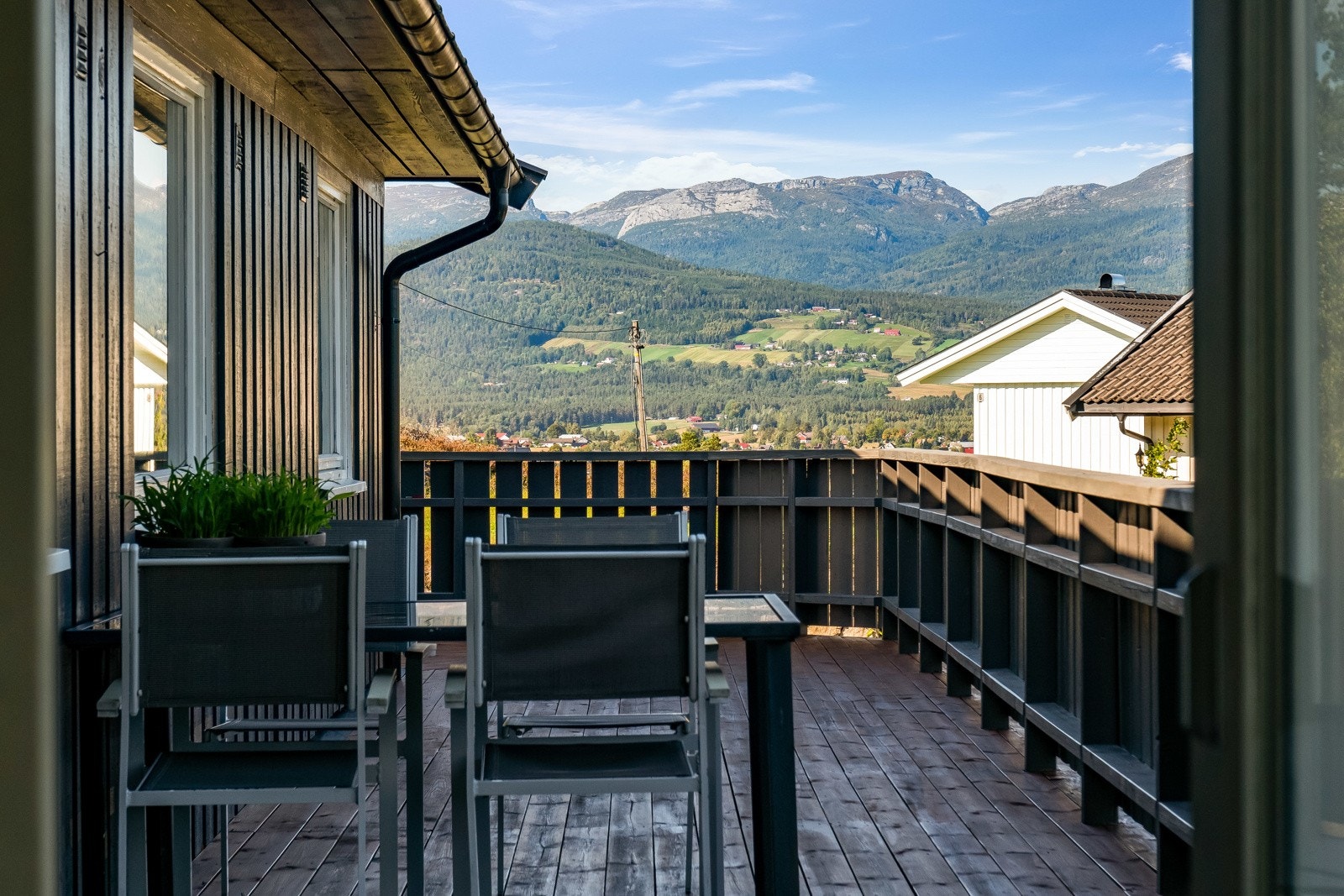 Det er flott utsikt til Lifjell Galleribilde